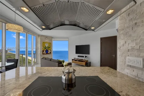 7330 Ocean Terrace Miami Beach FL 33141