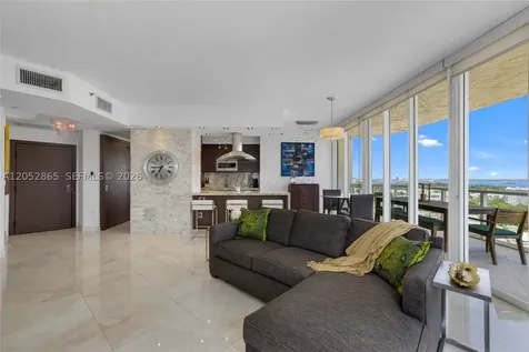 7330 Ocean Terrace Miami Beach FL 33141