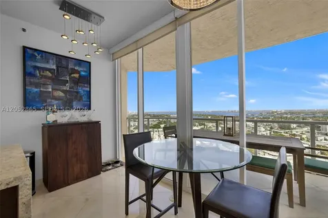 7330 Ocean Terrace Miami Beach FL 33141