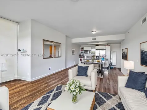 888 Biscayne Boulevard Miami FL 33132
