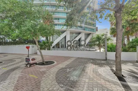888 Biscayne Boulevard Miami FL 33132