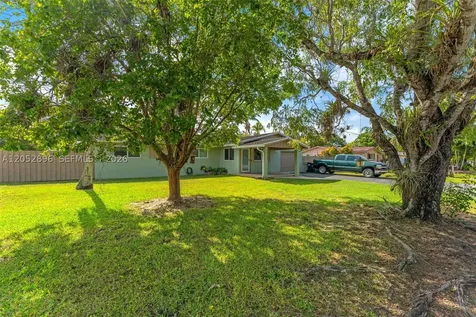 27205 SW 162nd Court Homestead FL 33031