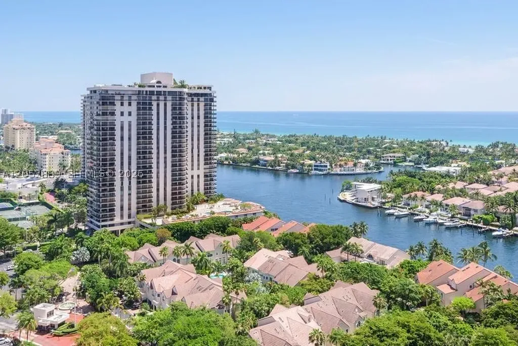 19400 Turnberry Way Aventura FL 33180