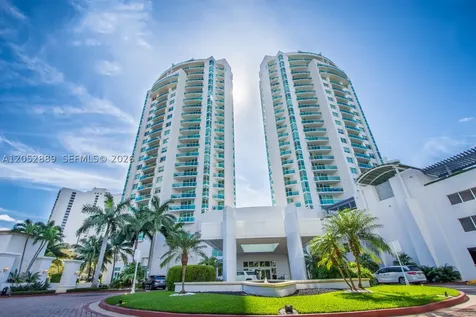 19400 Turnberry Way Aventura FL 33180