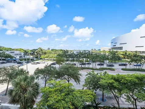 888 Biscayne Boulevard Miami FL 33132