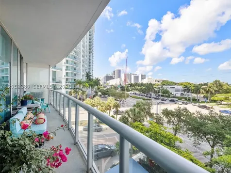 888 Biscayne Boulevard Miami FL 33132