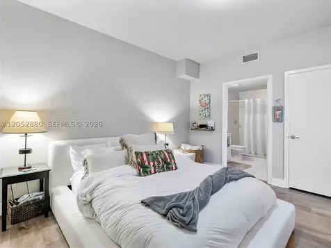 888 Biscayne Boulevard Miami FL 33132