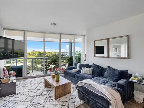 888 Biscayne Boulevard Miami FL 33132