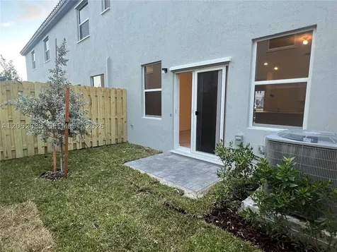 106 SE 11th Court Florida City FL 33034