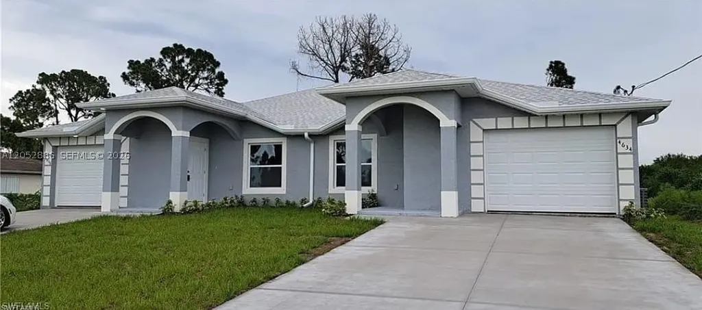 2225/2227 Snead Drive Lehigh Acres FL 33973