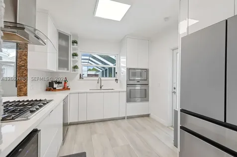 7505 Mutiny Avenue North Bay Village FL 33141
