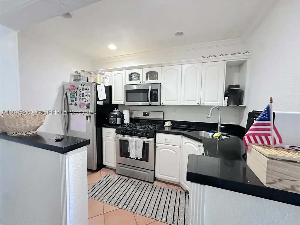 8600 SW 67th Avenue Pinecrest FL 33156