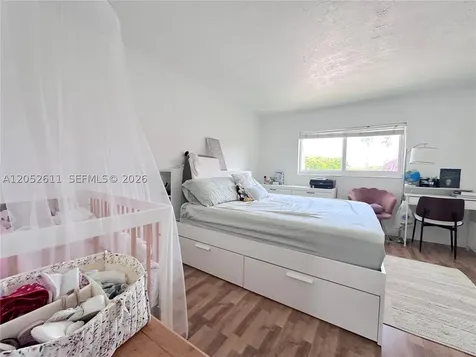 8600 SW 67th Avenue Pinecrest FL 33156