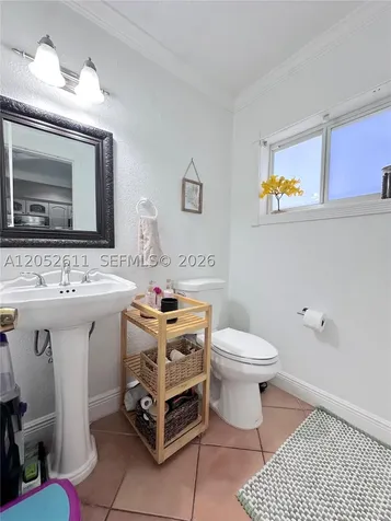 8600 SW 67th Avenue Pinecrest FL 33156