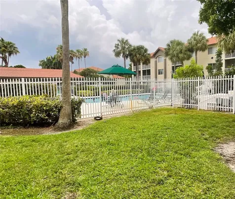 420 S Park Road Hollywood FL 33021