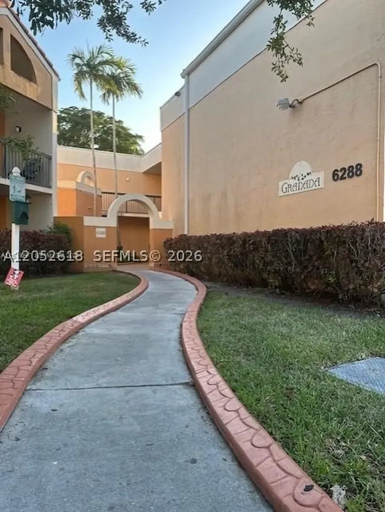 6288 NW 186th Street Hialeah FL 33015