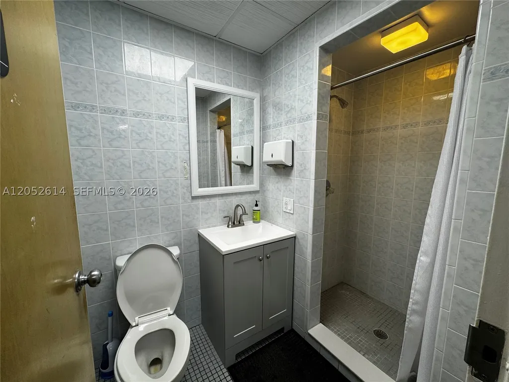 6151 Pembroke Road Hollywood FL 33023