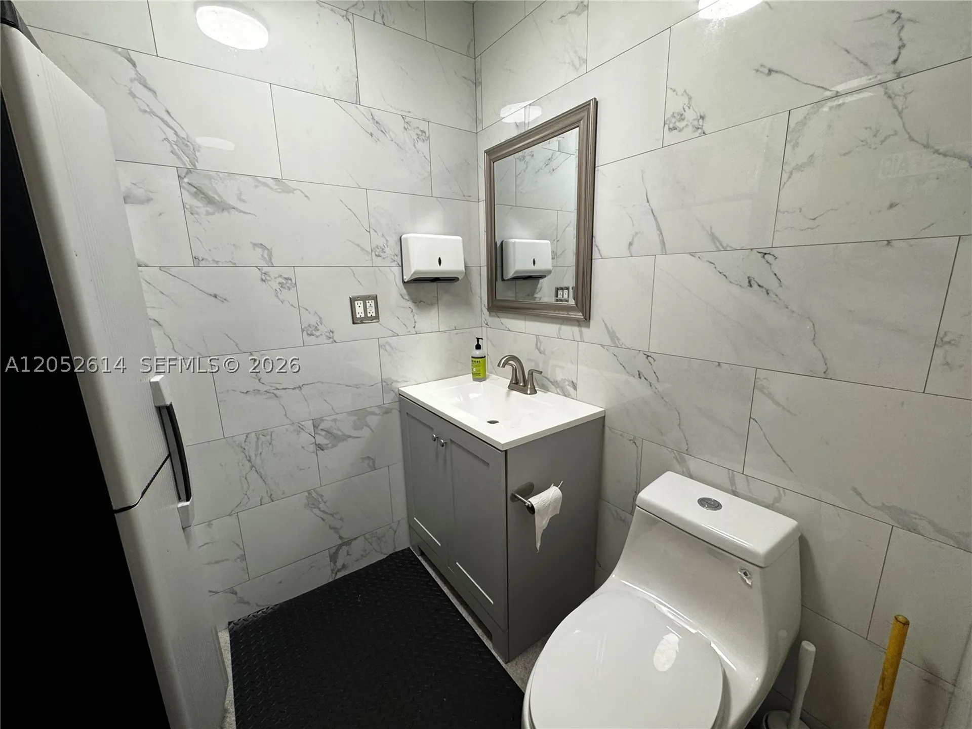 6151 Pembroke Road Hollywood FL 33023
