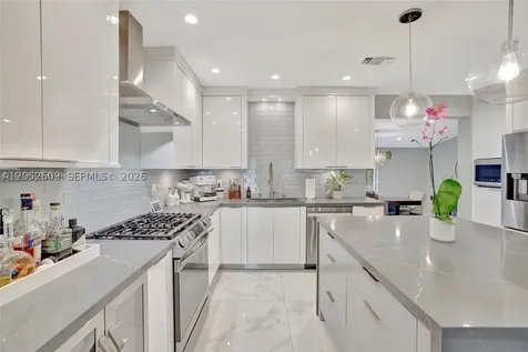 828 SW 15th Street Fort Lauderdale FL 33315