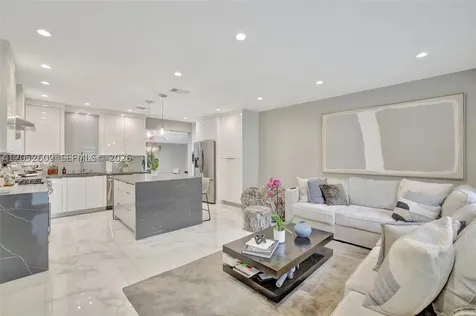 828 SW 15th Street Fort Lauderdale FL 33315