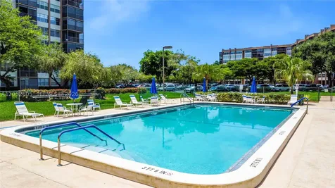 1400 Saint Charles Place Pembroke Pines FL 33026