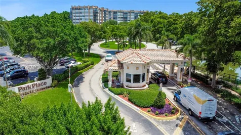 1400 Saint Charles Place Pembroke Pines FL 33026