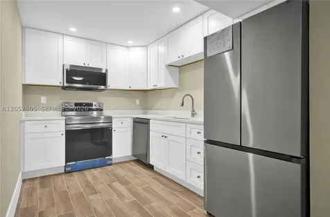 1400 Saint Charles Place Pembroke Pines FL 33026