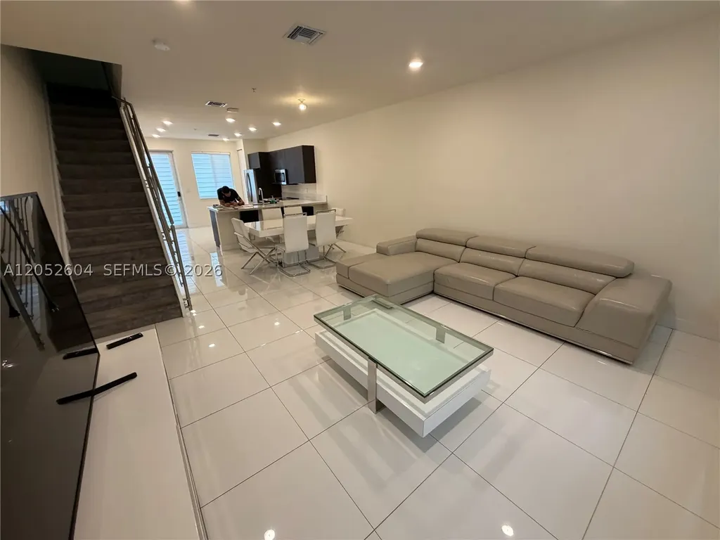 6401 NW 103rd Place Doral FL 33178