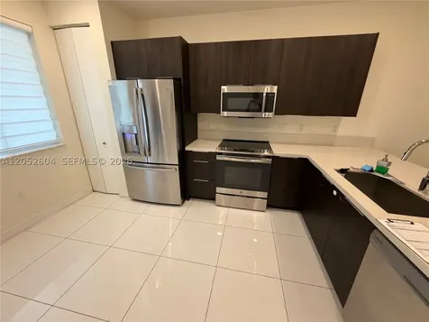 6401 NW 103rd Place Doral FL 33178