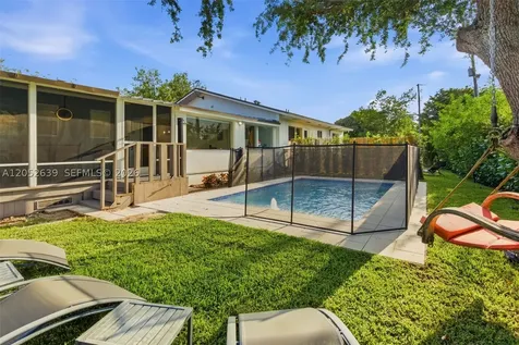 10795 SW 34th Street Miami FL 33165