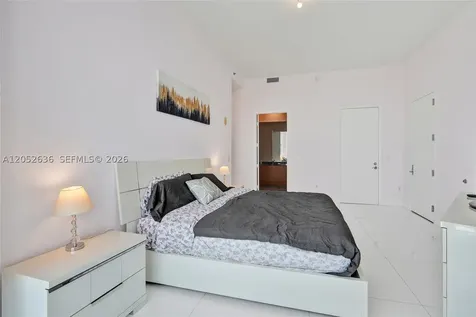 16001 Collins Avenue Sunny Isles Beach FL 33160