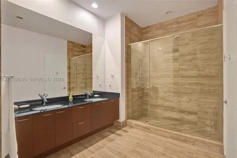 16001 Collins Avenue Sunny Isles Beach FL 33160