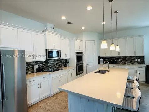 11326 SW 12th Street Pembroke Pines FL 33025