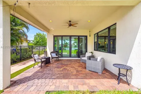 11326 SW 12th Street Pembroke Pines FL 33025