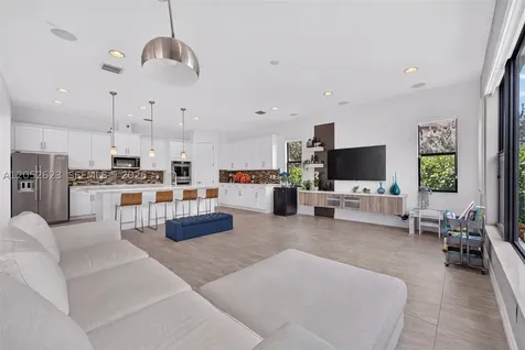11326 SW 12th Street Pembroke Pines FL 33025