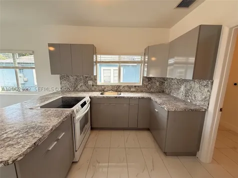 3025 NW 23rd Avenue Miami FL 33142