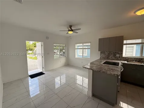 3025 NW 23rd Avenue Miami FL 33142