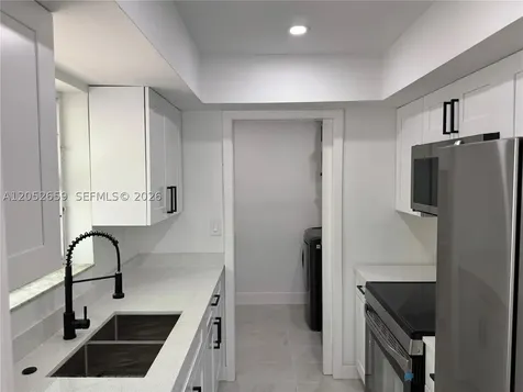 890 SW 28th Street Fort Lauderdale FL 33315