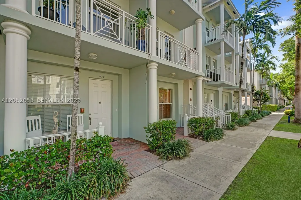 417 SW 13th Terrace Fort Lauderdale FL 33312
