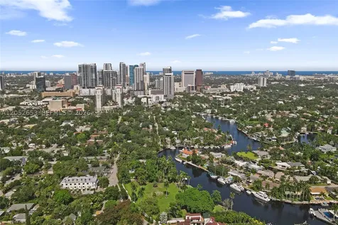 417 SW 13th Terrace Fort Lauderdale FL 33312