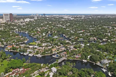 417 SW 13th Terrace Fort Lauderdale FL 33312