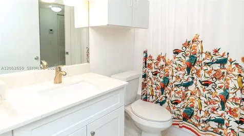6801 Harding Avenue Miami Beach FL 33141