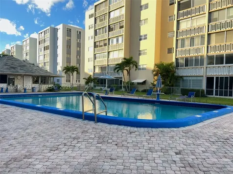 301 NE 14th Avenue Hallandale Beach FL 33009