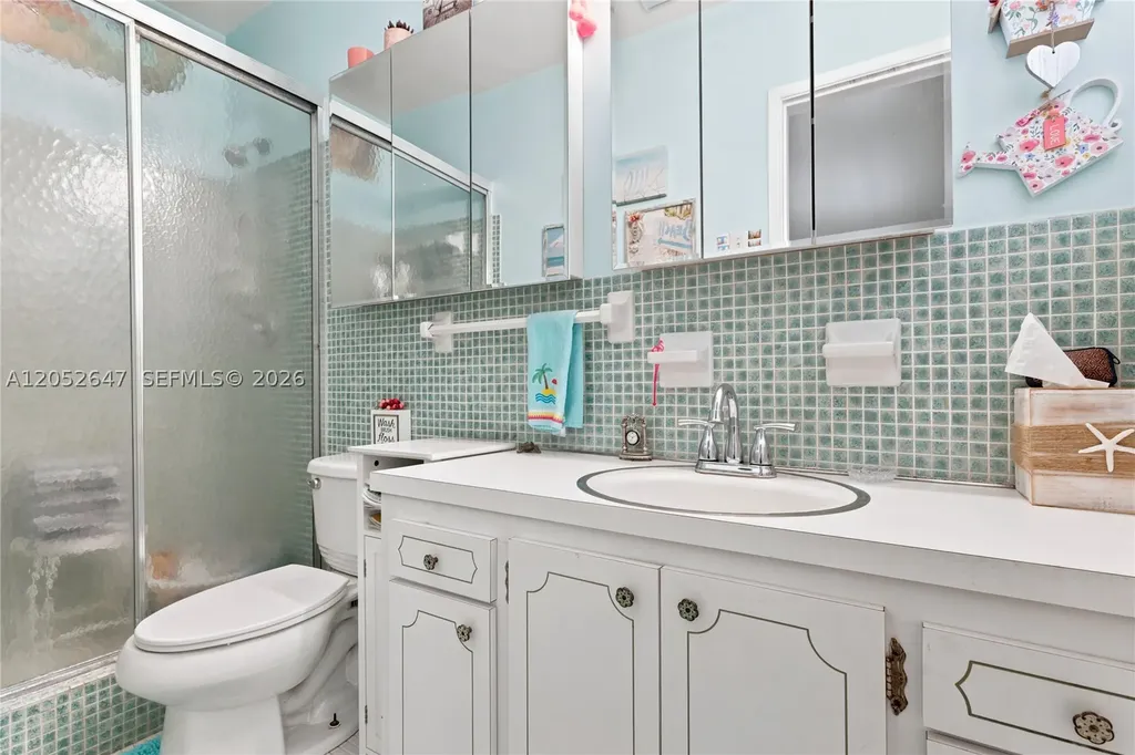 8 Castle Harbor Island Fort Lauderdale FL 33308