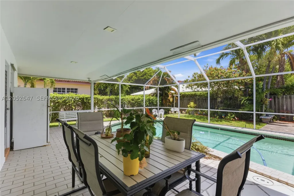 8 Castle Harbor Island Fort Lauderdale FL 33308