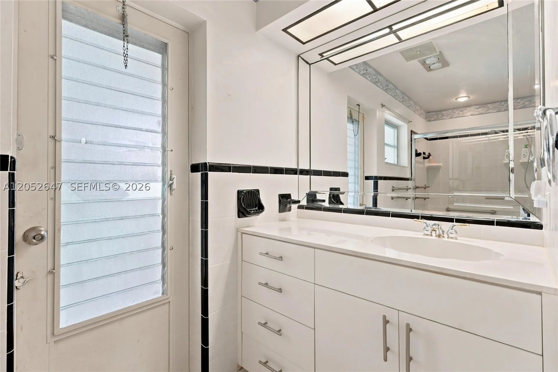 8 Castle Harbor Island Fort Lauderdale FL 33308