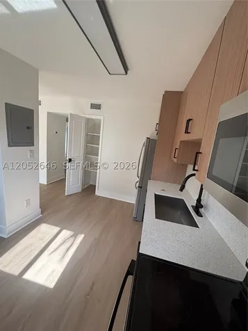 1353 NW 5th Street Miami FL 33125