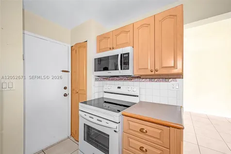 6861 SW 147th Avenue Miami FL 33193
