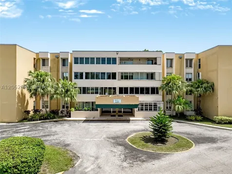 6861 SW 147th Avenue Miami FL 33193