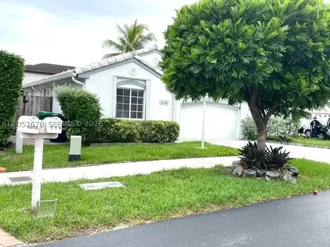 16166 SW 86th Terrace Miami FL 33193